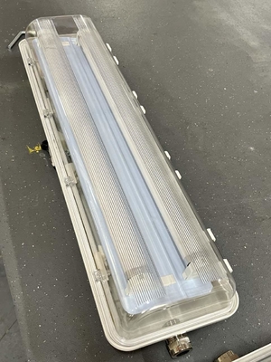 2 × 48 ιντσών ανθεκτικό σε έκρηξη φως LED σωλήνα   115lm / W ABS στερέωμα για επικίνδυνο χώρο βιομηχανικό φωτισμό