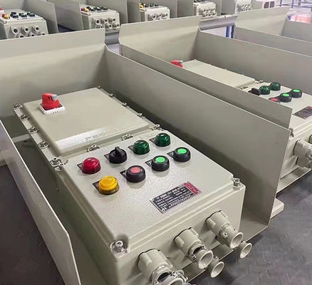 ATEX Anti UV 225A Πίνακας ελέγχου ανθεκτικής έκρηξης πλήρως σφραγισμένος WF2 για τοποθεσία εξόρυξης πετρελαίου στην έρημο