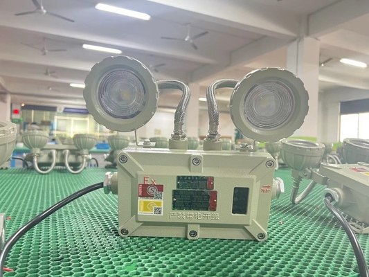 2x3W πυρόστακτο φως έκτακτης ανάγκης LED ∙ 90lm/W, IP66 για επικίνδυνες περιοχές