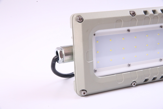 Καλή απόδοση 50w Αδιάβροχο γραμμικό φως WF2 100lm/w Αδιάβροχο φθοριούχο φως με LED τσιπ