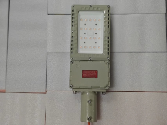 100W 200W LED ανθεκτικό σε έκρηξη φωτιστικό φως πλημμύρας Φιξίρ ATEX II 2G Ασφάλεια για ζώνη αερίου1/2