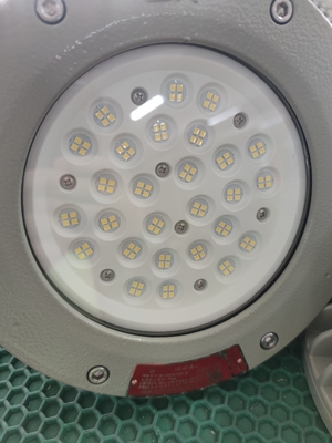200W IP66 ανθεκτικός σε έκρηξη οροφή υψηλής αποβάθρας / τοίχος / φτερό