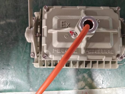 ATEX IECEx RoHS ISO9001 50W ανθεκτικό σε έκρηξη φως LED για εγκαταστάσεις επικίνδυνων αποβλήτων