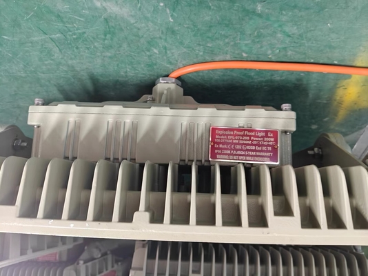 ATEX IECEx RoHS CNEX ISO9001 Πλημμυριστικό φως Ασφαλής έκρηξης CCT 5000K-5700K