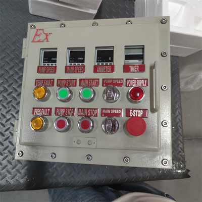 ATEX CNEX με βαθμολογία Ex d Flameproof Panel Box Enclosure IP66 WF2 για επικίνδυνες περιοχές με προσαρμοσμένη είσοδο καλωδίων 295Vac