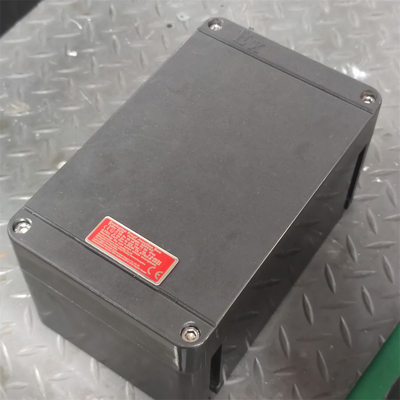 Ολόκληρο πλαστικό ((GRP) Exproof Flameproof Control Panel Box ATEX CNEX Καθορισμός WF2 AC110/220/3800/460v
