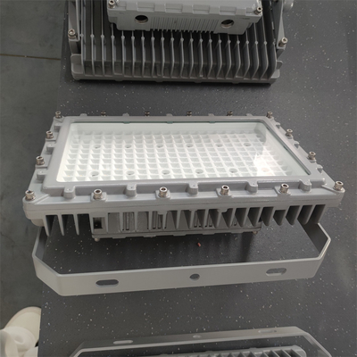200W ATEX-πιστοποιημένο αντιεκρηκτικό LED προβολέα – Αντιφλεγμονώδης φωτιστική λύση για Περιοχή 1 Πετρελαίου & Φυσικού Αερίου | 160lm/W Υψηλή Φωτεινή Απόδοση