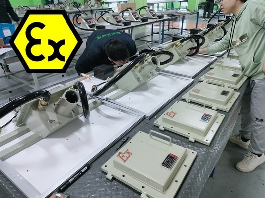 ATEX IECEx Αντικατάπτωτο Ηλιακό φωτισμό LED οδικών διαδρόμων Φωτοασφαλές Αλουμίνιο Marine Grade