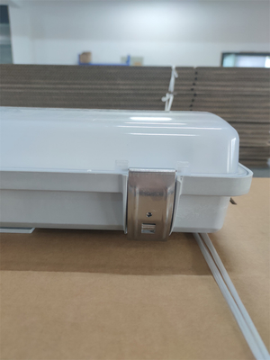 2*36W Φωτεινό φως προστασίας από έκρηξη IP66 WF2 Επίπεδο προστασίας IECEx Εγκεκριμένο για ζώνη1 2 ζώνη21 22 Επικίνδυνο περιβάλλον