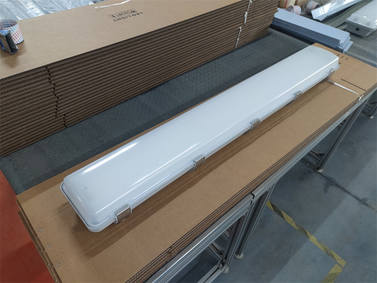 2*36W Φωτεινό φως προστασίας από έκρηξη IP66 WF2 Επίπεδο προστασίας IECEx Εγκεκριμένο για ζώνη1 2 ζώνη21 22 Επικίνδυνο περιβάλλον