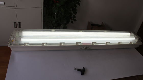 Αντιεκρηκτικό Γραμμικό Φωτιστικό LED ATEX/IECEx/CNEX – Φωτισμός Βιομηχανικής Κλίμακας για Επικίνδυνες Περιοχές, Ενεργειακά Αποδοτικό, IP66, Προσαρμοσμένες Επιλογές Ισχύος & Θερμοκρασίας Χρώματος