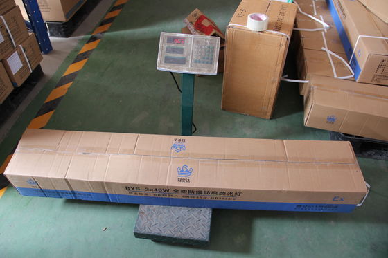 Για επικίνδυνες περιοχές Χημικές εγκαταστάσεις πετρελαίου και φυσικού αερίου Ορυχεία Θαλάσσιες εγκαταστάσεις Ασφαλής από έκρηξη Γραμμικό φως LED Βιομηχανικής κλάσης IP66 Φωτισμός Ενεργοηλεκτρικά αποδοτικό σχεδιασμό μειώνει Δυνατότητα 0,6/1,2m ATEX/IECEx/CNEX