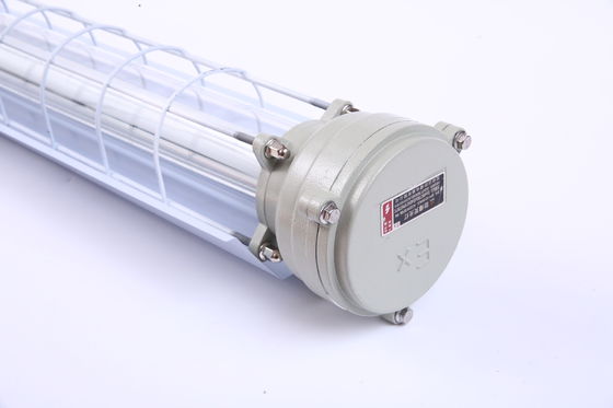 ATEX Ανθεκτικός σε έκρηξη φωτισμός LED 100lm/w IP66 Για υγρό περιβάλλον ζώνες 21 και 22 Ανθεκτικός στη διάβρωση Ex Db Eb IIC T6 Gb, Ex Tb IIIC T80°C Db Ανθεκτικός