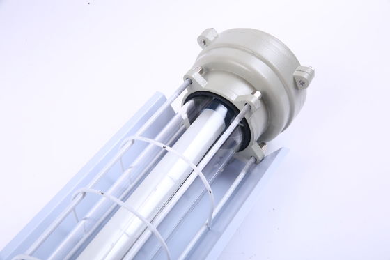 ATEX Ανθεκτικός σε έκρηξη φωτισμός LED 100lm/w IP66 Για υγρό περιβάλλον ζώνες 21 και 22 Ανθεκτικός στη διάβρωση Ex Db Eb IIC T6 Gb, Ex Tb IIIC T80°C Db Ανθεκτικός