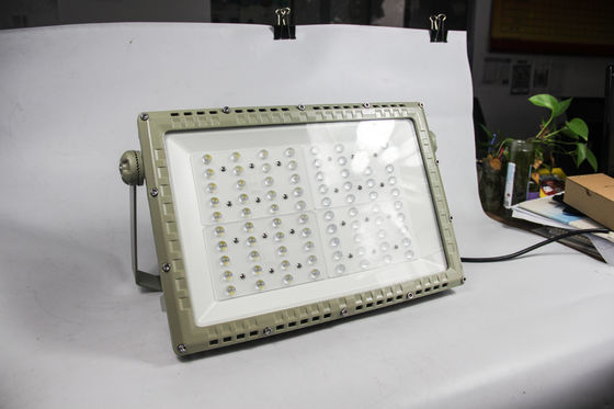 Πιστοποιημένο ATEX/IECEx Φωτιστικό Δρόμου LED 250W Ανθεκτικό σε Έκρηξη | Φωτισμός Εξωτερικού Χώρου Επικίνδυνων Περιοχών