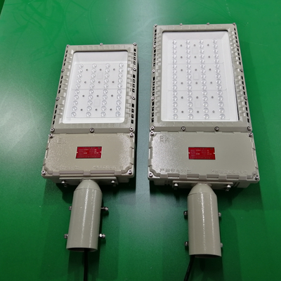 Ανερόστεγος χημικός κλάδος 100w Ex Proof Ηλιακό φως δρόμου 5 χρόνια εγγύηση Atex