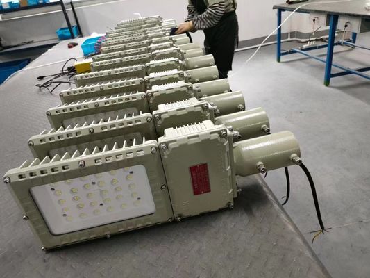 Υψηλή φωτεινότητα 50w 100w 150w 200w Εξωτερική ανθεκτική σε έκρηξη υδατοασφαλής LED φωτισμός πλημμύρας με εγγύηση πέντε ετών