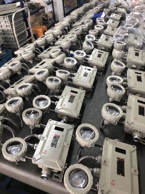 Φωτισμός LED Υψηλής Ποιότητας ATEX IP66 Φωτιστικό Έκτακτης Ανάγκης Επαναφορτιζόμενο Διπλό Φωτιστικό Κεφαλής Φωτιστικό Εξόδου Επικίνδυνες Ζώνες 1 και 2