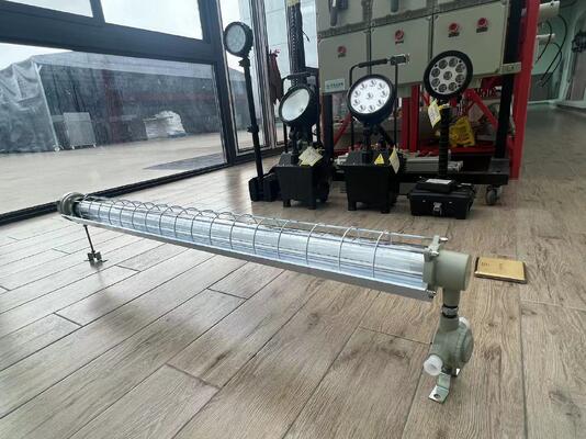 Factory Direct Sales Double Tube Lamp Linear Explosion Proof 100lm/w 2*18W 2*36W Led Light Industrial Warehouse Explosion Proof Light