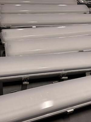 Αδιάβροχο IP66 Αντιεκρηκτικό Γραμμικό Φωτιστικό Φθορισμού LED για Χρήση σε Ζώνη 1 και Ζώνη 2