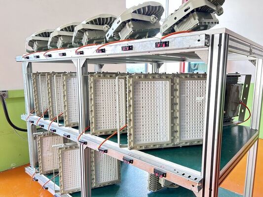 Πυροβολείς LED 200 W για χρήση σε πετρέλαιο και φυσικό αέριο